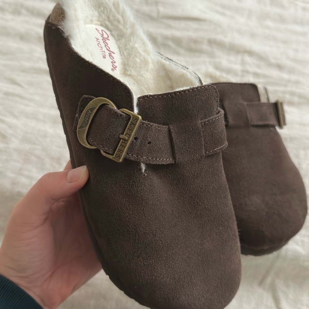 Skechers brown suede clogs size EUR 36 (US5/5.5)